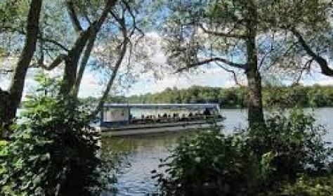 En morgenstund på søen med sang og tekst